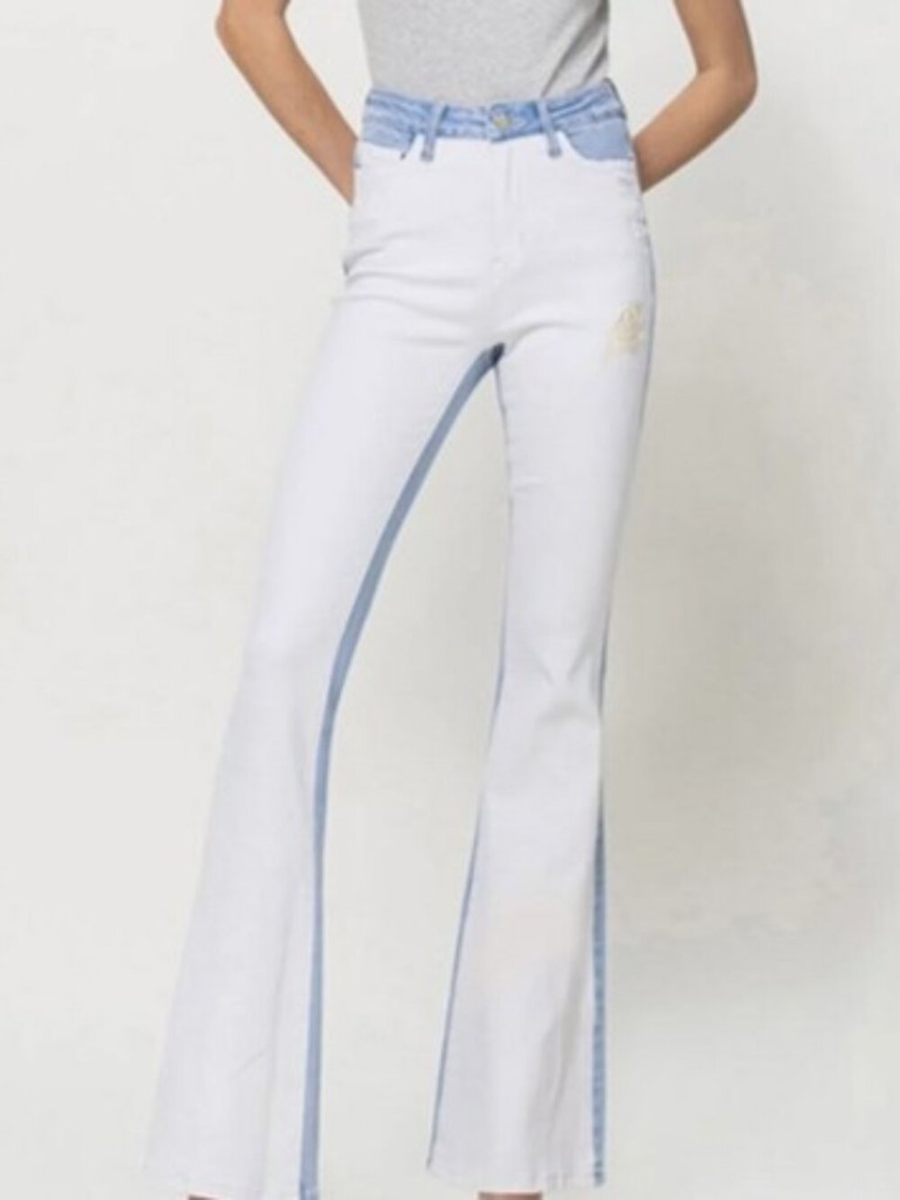 Vervet Dazzling High Rise Stretch Denim/White  Color Block Flare Jeans Size 26